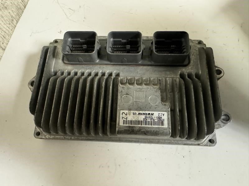 16 CR-V Engine Control Module Computer ECU ECM PCM - 37820-5LA-A02