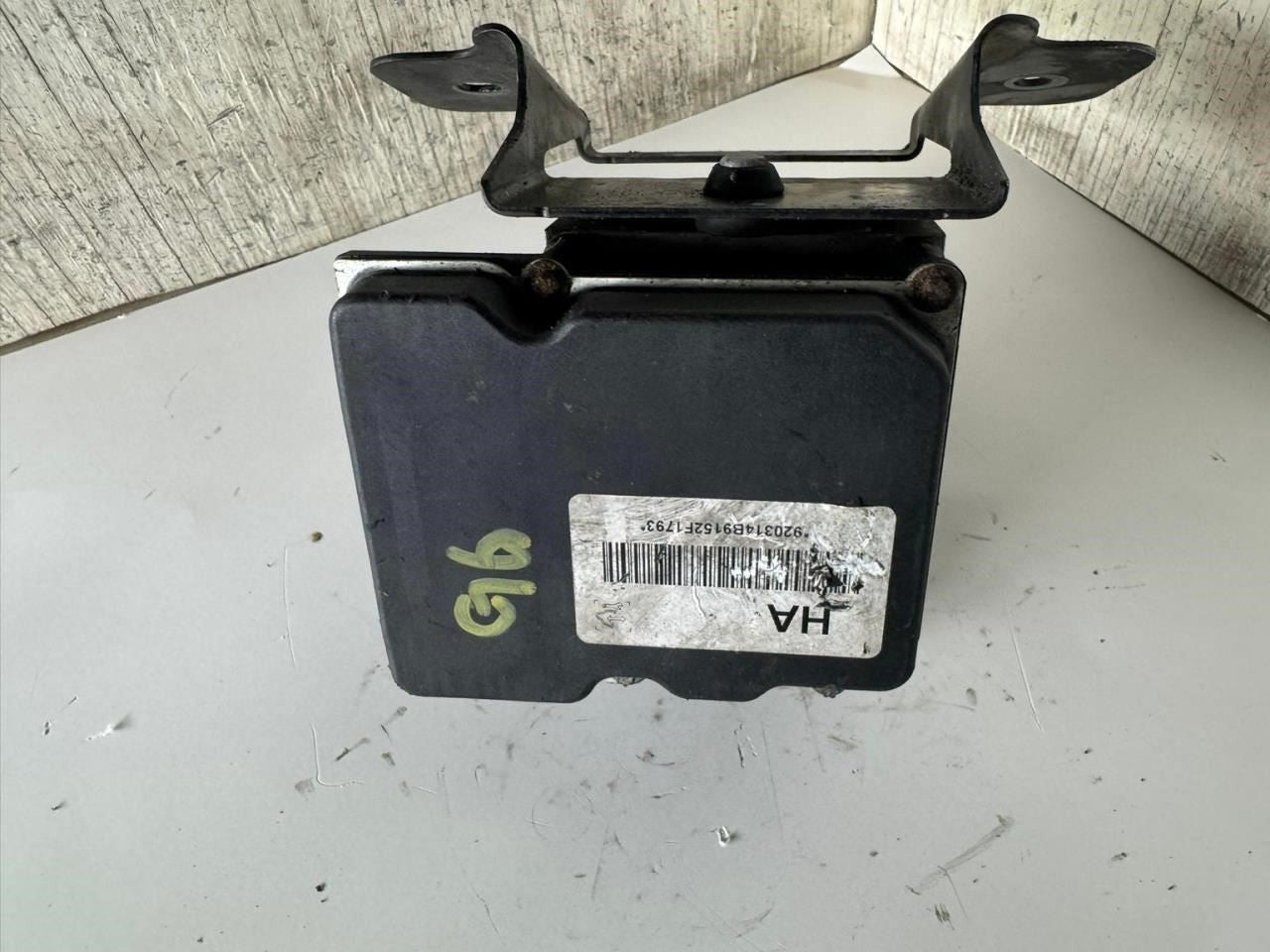 2009 OUTLOOK ABS Pump Anti Lock Brake Module - 25840314