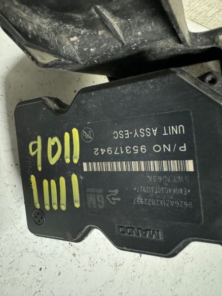 14 SONIC Anti Lock Brake System ABS Pump Module  - 95317942