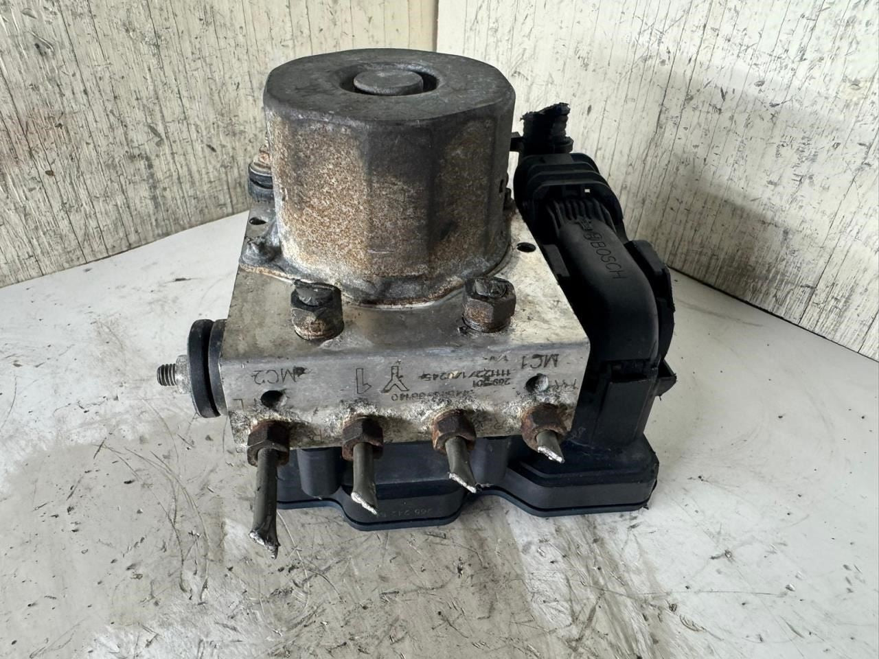 2012 CAMRY ABS Pump Anti Lock Brake Module - 44540-06140