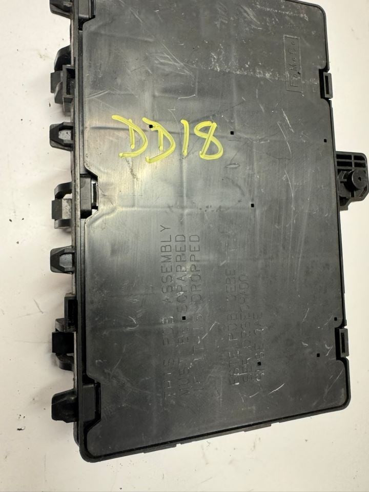 15-16 FUSION Fuse Relay Box - FG9T14A067BB