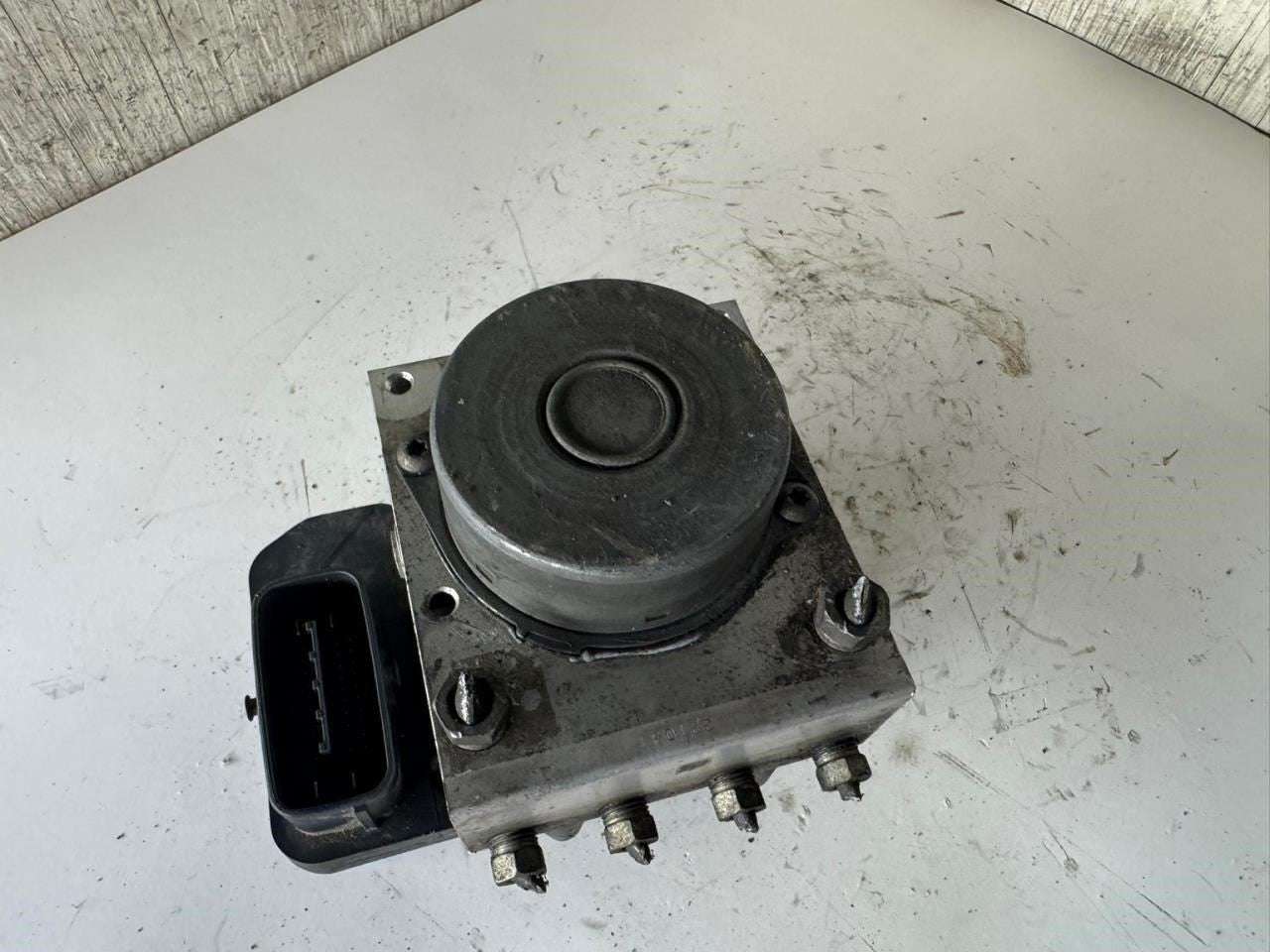 12-13 COROLLA ABS Pump Anti Lock Brake Module - 89541-12850