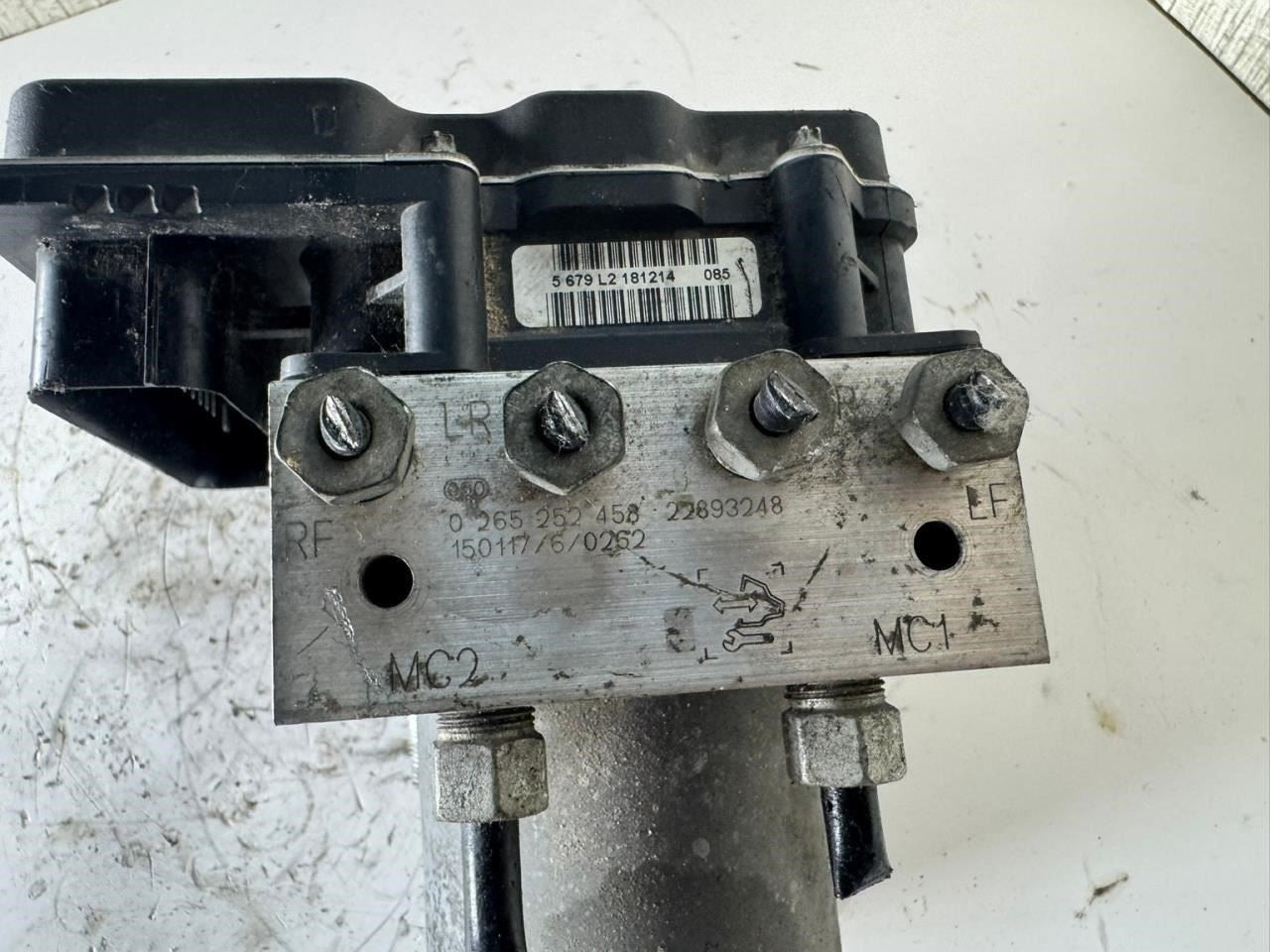 2014 TRAVERSE ABS Pump Anti Lock Brake Module - 22893248