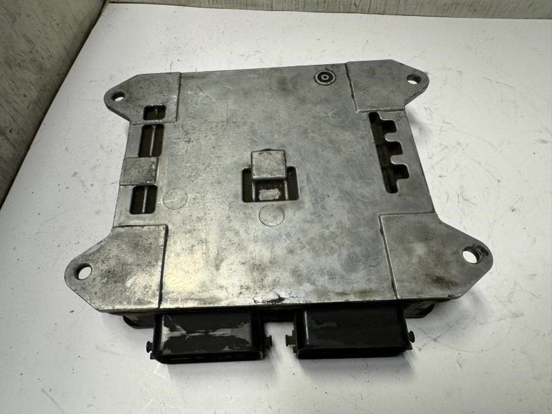 04 MAZDA 3 Engine Control Module Computer ECU ECM PCM - L373 18 881E