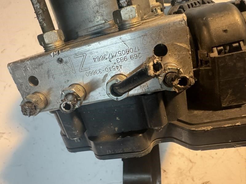 18-19 CAMRY ANTI LOCK BRAKE SYSTEM ABS PUMP MODULE - 44540-33660