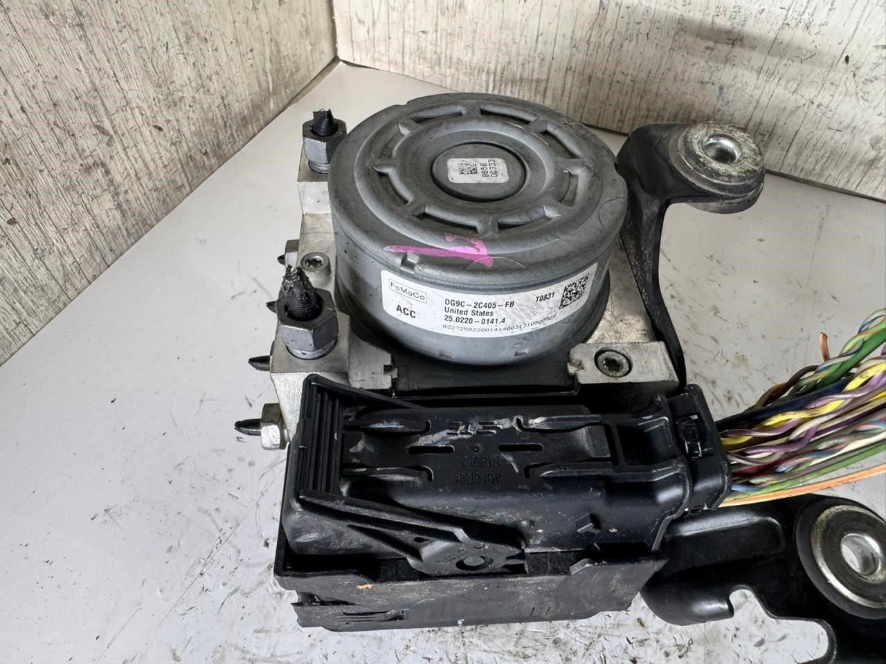 2013 FUSION ABS Pump Anti Lock Brake Module - DG9C-2C405-FB