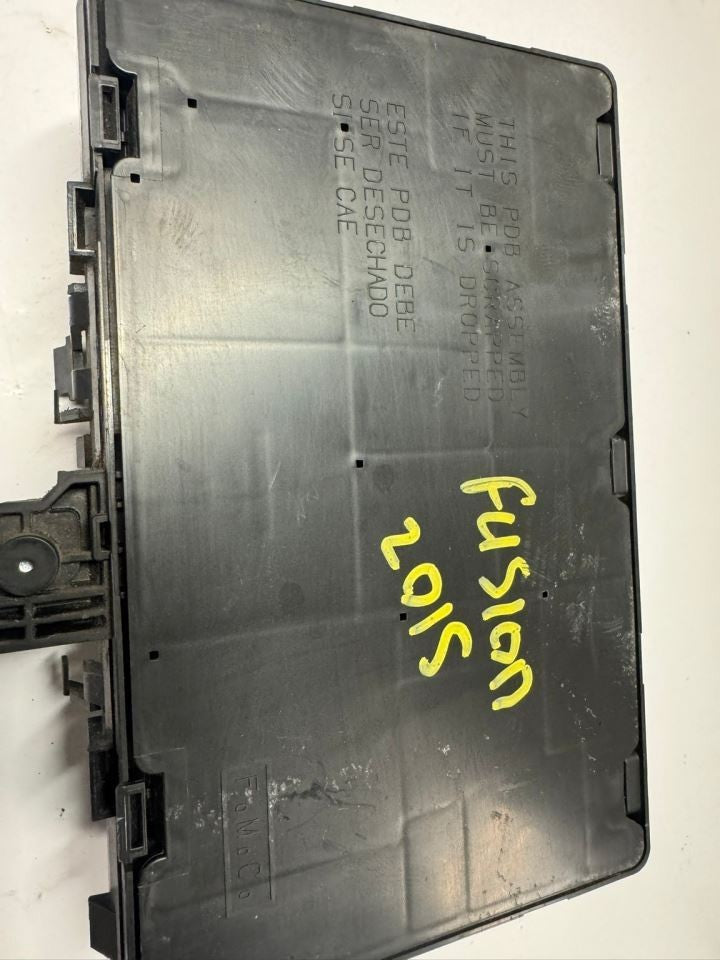 15-16 FUSION Fuse Relay Box - FG9T14A067AC