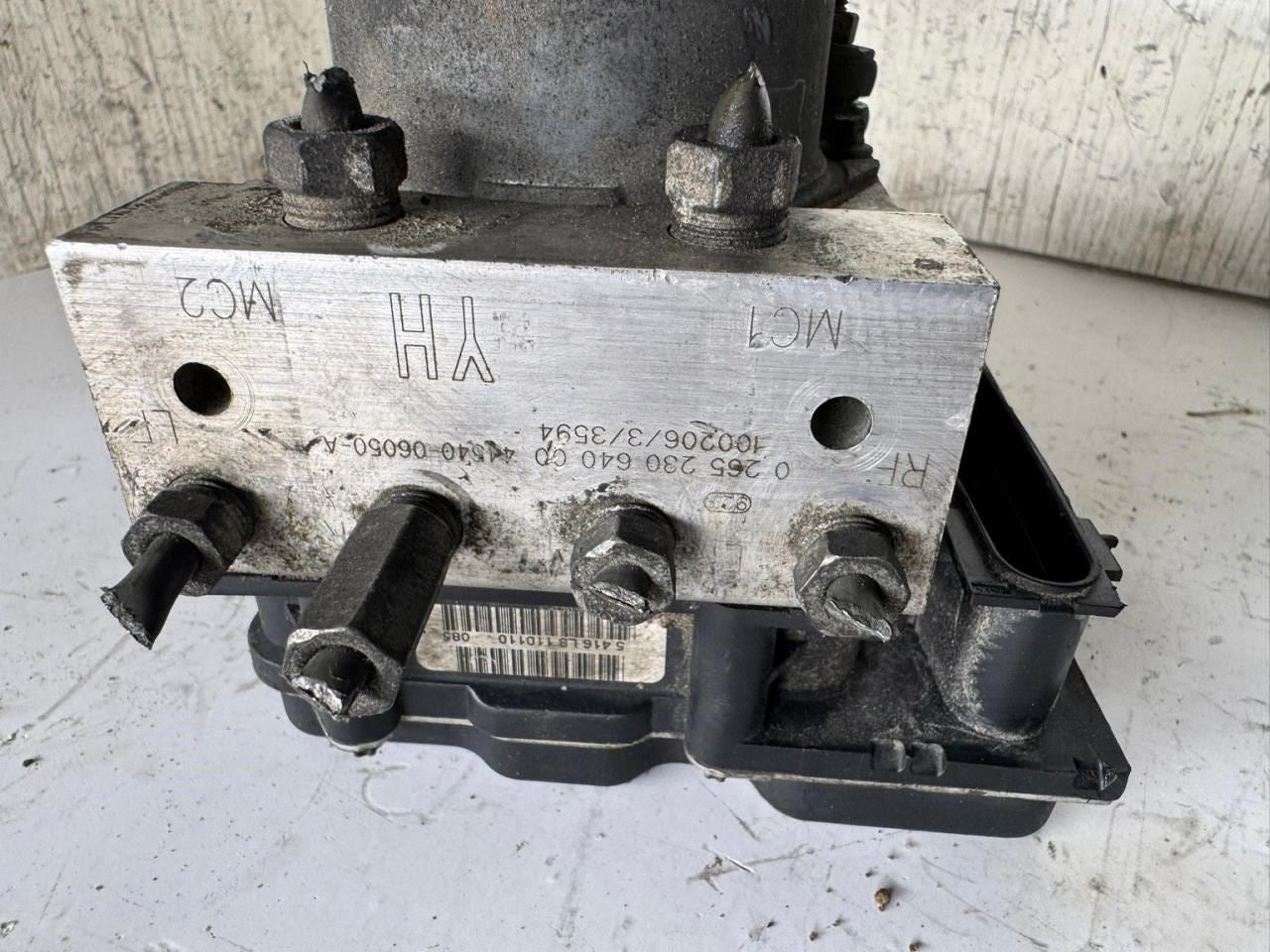10-11 CAMRY ABS Pump Anti Lock Brake Module - 44540-06050-A