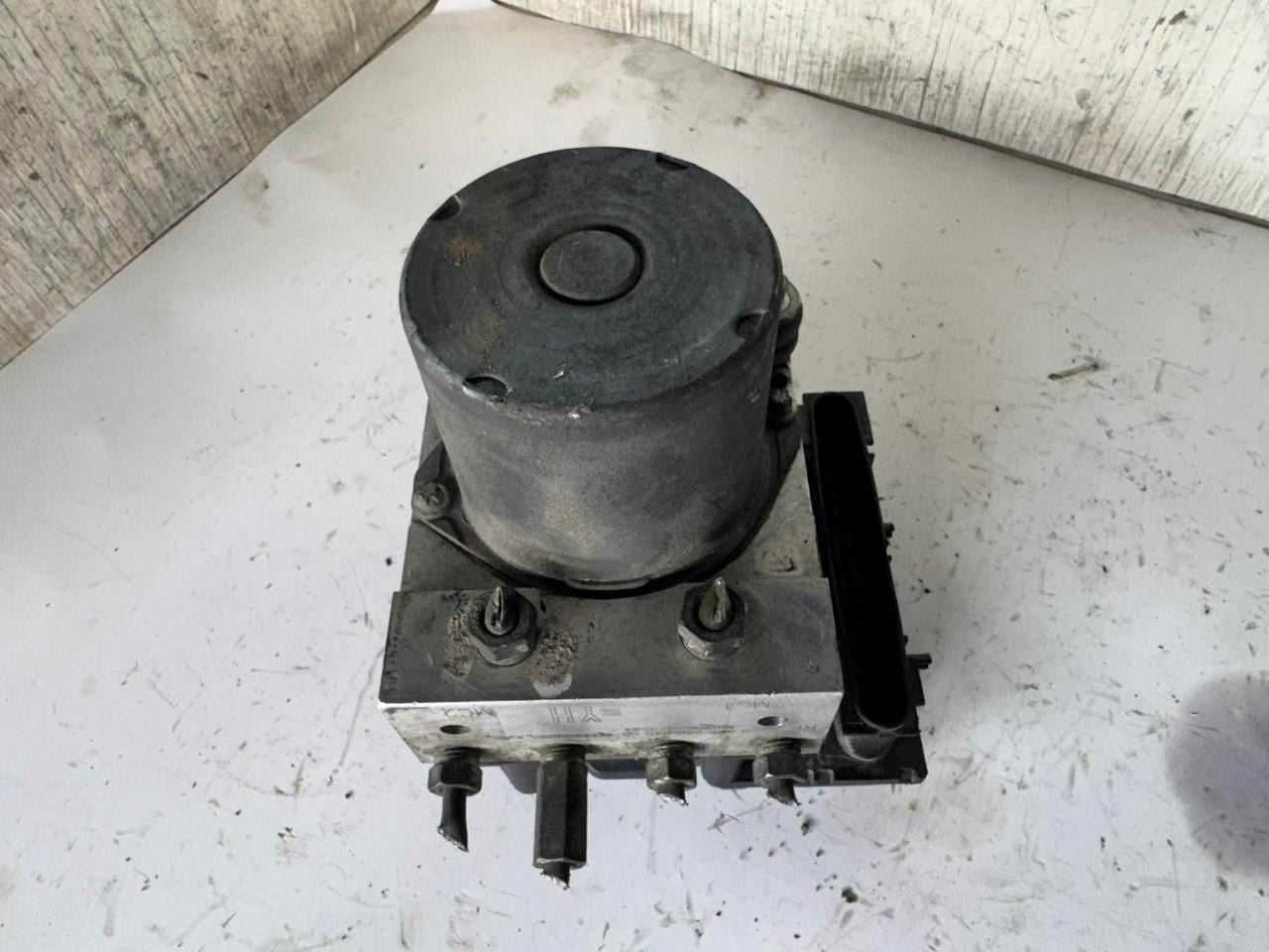 10-11 CAMRY ABS Pump Anti Lock Brake Module - 44540-06050-A