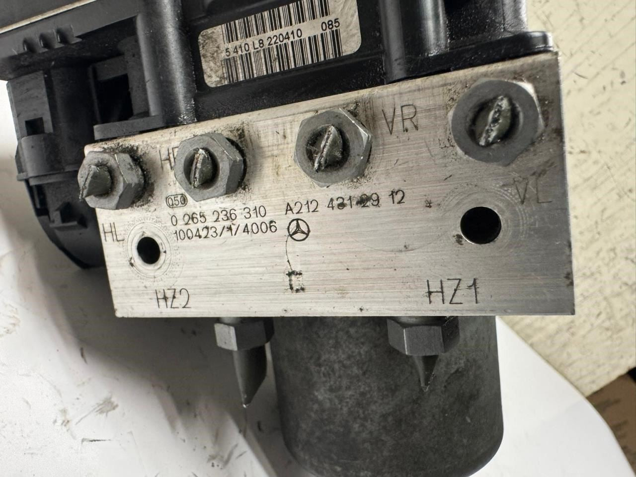 2010 E350 ABS Pump Anti Lock Brake Module - A 212 431 29 12