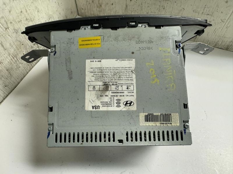 14-16 ELANTRA AM FM CD Radio Player Receiver  - 96180-3X165