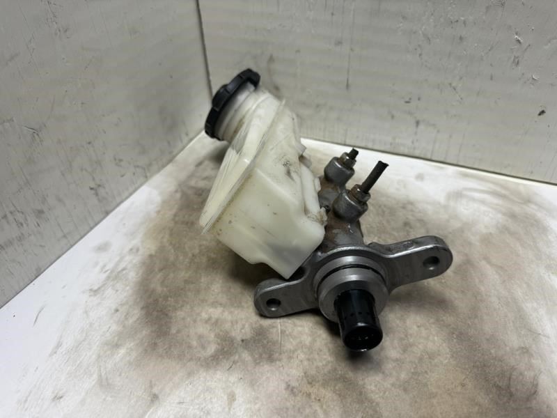 20 CIVIC BRAKE MASTER CYLINDER WITH RESERVOIR TANK