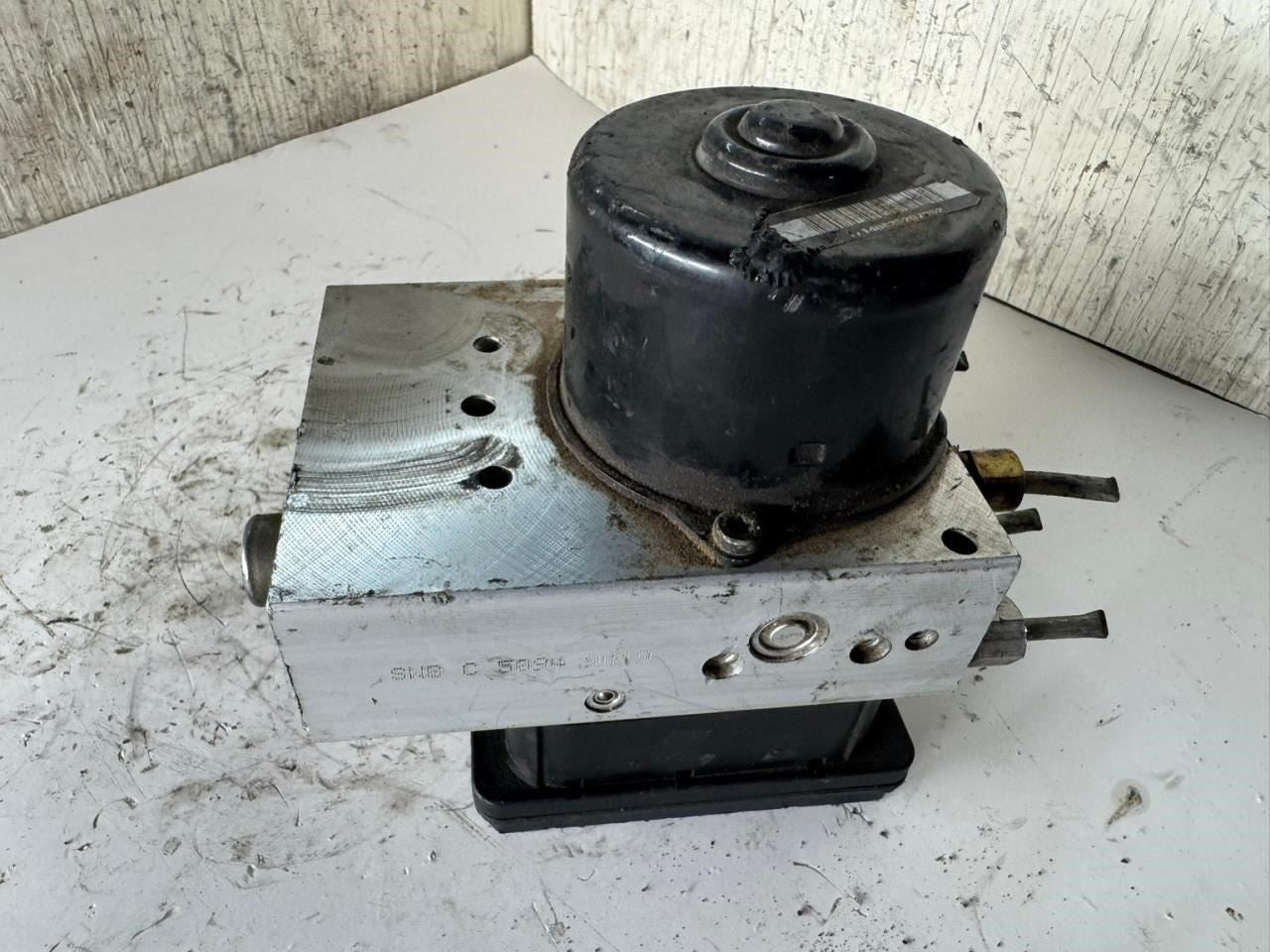 05-07 CHRYSLER 300 ABS Pump Anti Lock Brake Module - 00401231C4