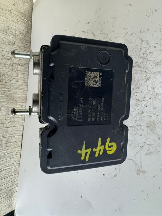 09-17 LANCER ABS Pump Anti Lock Brake Module - 4670A717; 06.2109-6032.3
