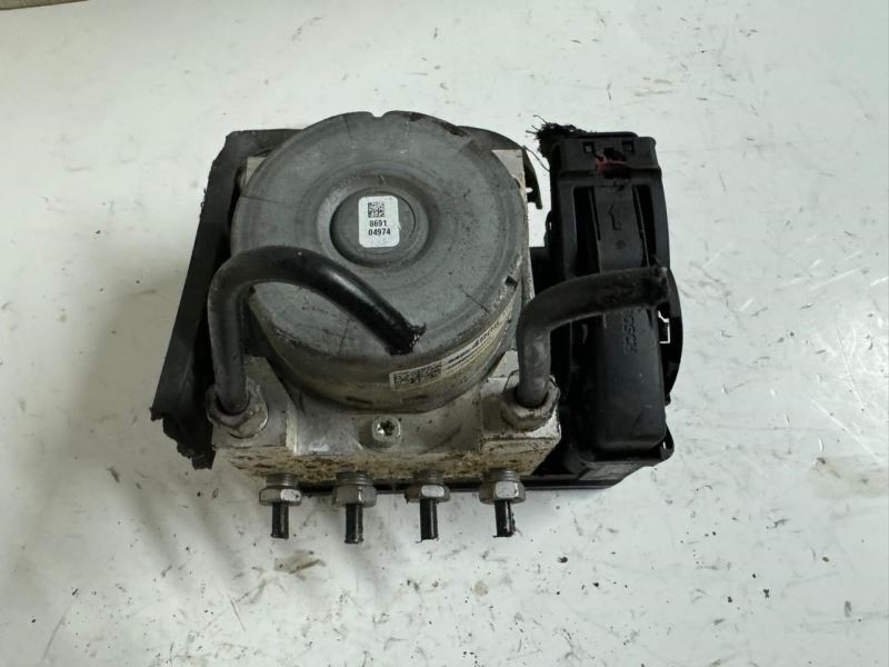 18-19 EQUINOX Anti Lock Brake System ABS Pump Module  - 84254906