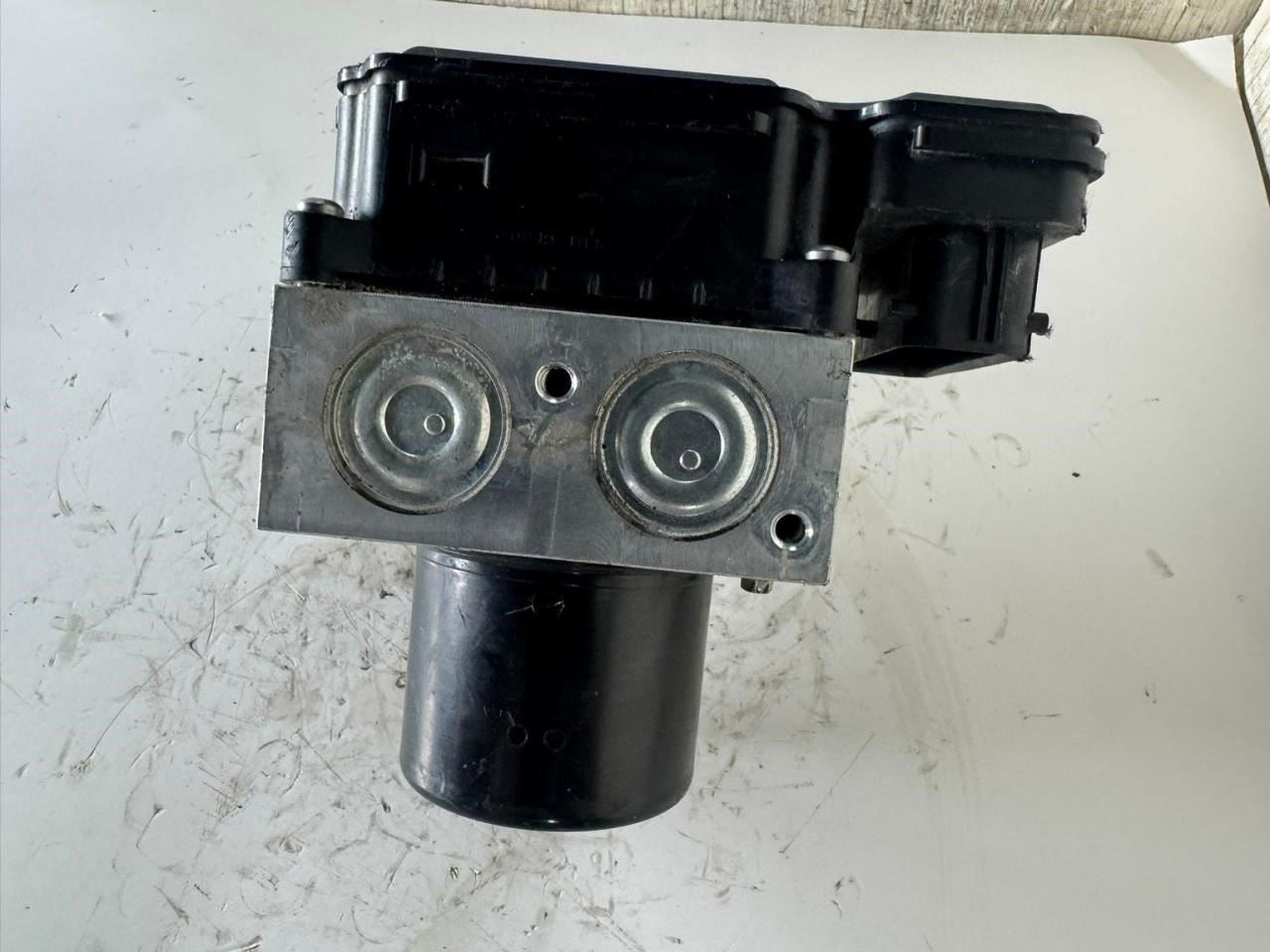 13-16 MALIBU ABS Pump Anti Lock Brake Module - 22973923