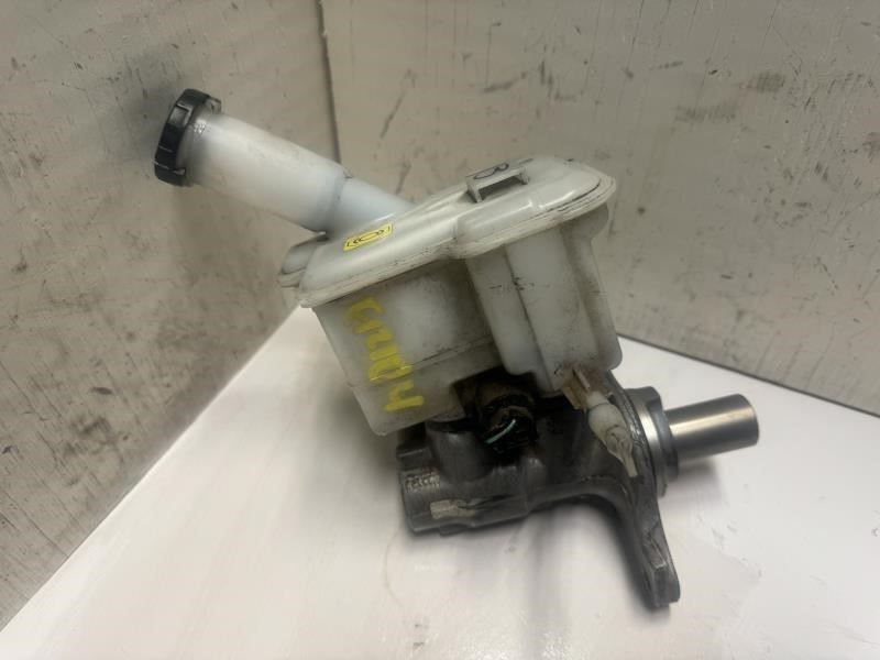 12-19 VERSA BRAKE MASTER CYLINDER 