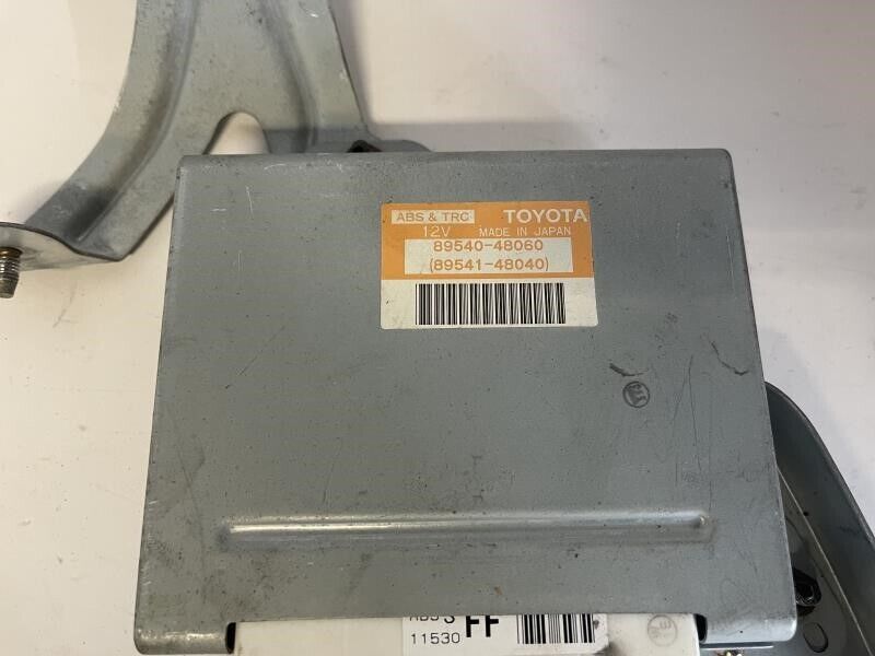 99-00 LEXUS RX300 FRONT RIGHT DASH TRACTION CONTROL MODULE- 89541-48040