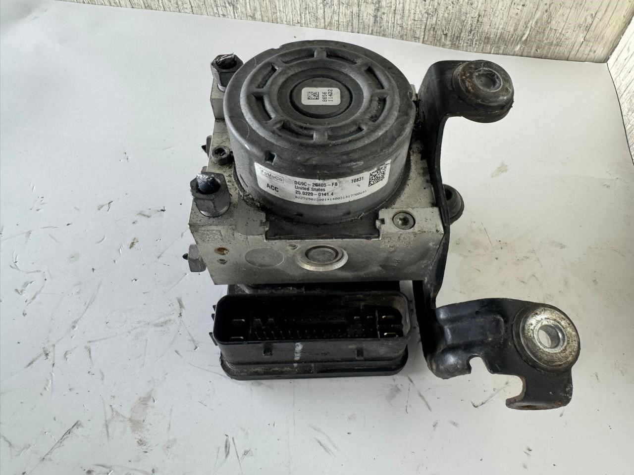 2013 FUSION ABS Pump Anti Lock Brake Module - DG9C-2C405-FB