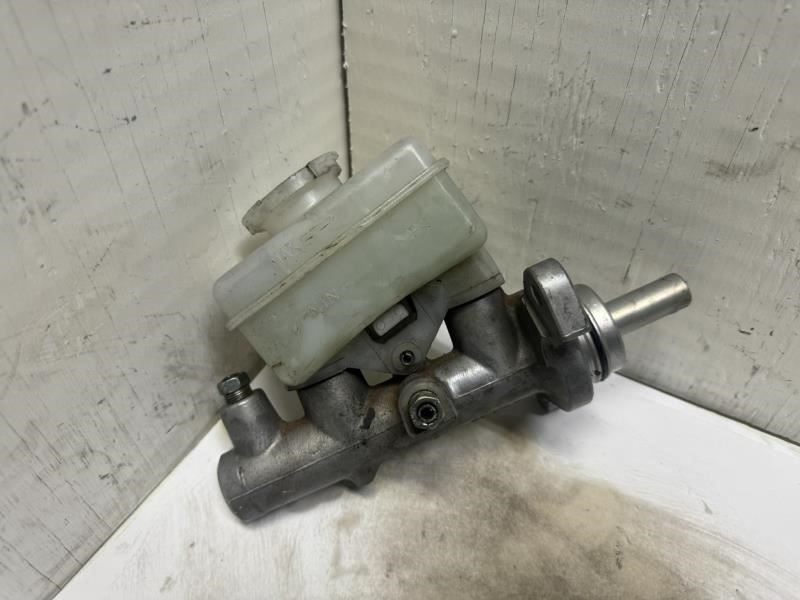 08-14 IMPREZA BRAKE MASTER CYLINDER WITH RESERVOIR TANK