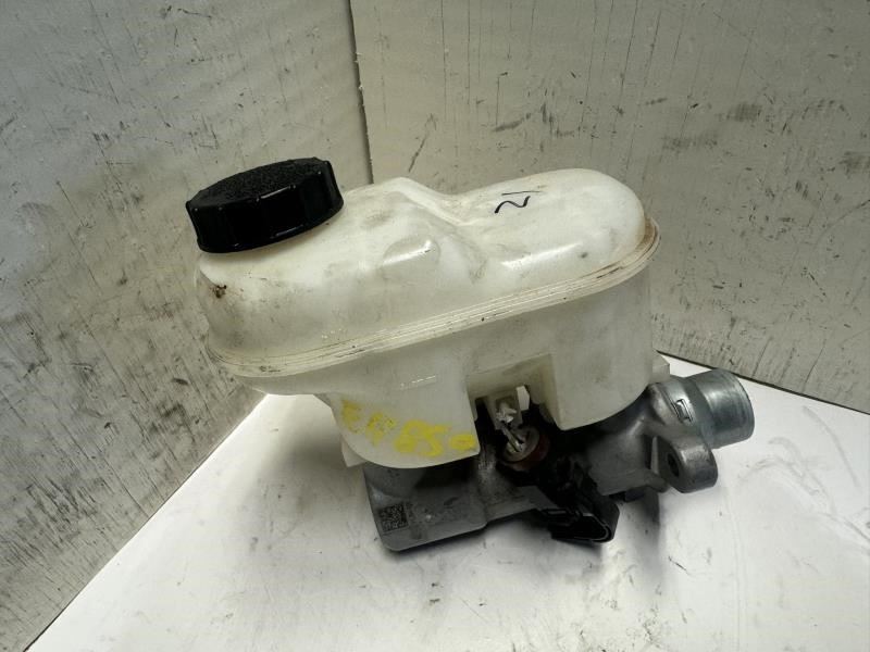 15-17 FORD F150 PICKUP BRAKE MASTER CYLINDER