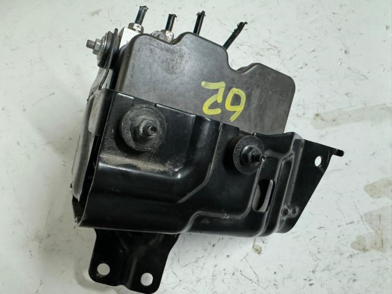 18-20 ROGUE Anti Lock Brake System ABS Pump Module  - 269 909