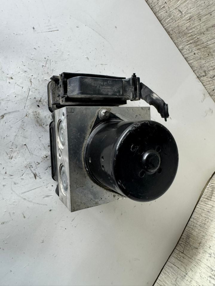 13-16 MALIBU ABS Pump Anti Lock Brake Module - 22863598