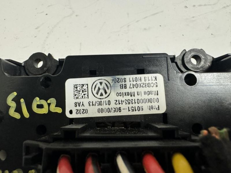 12-16 BEETLE AC Heat Climate Temperature Control - 5C0820047
