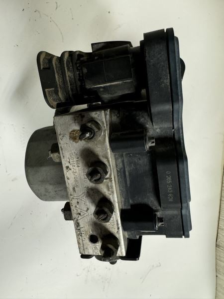 2021 CAMRY ABS PUMP ANTI LOCK BRAKE MODULE - 44540-06480    