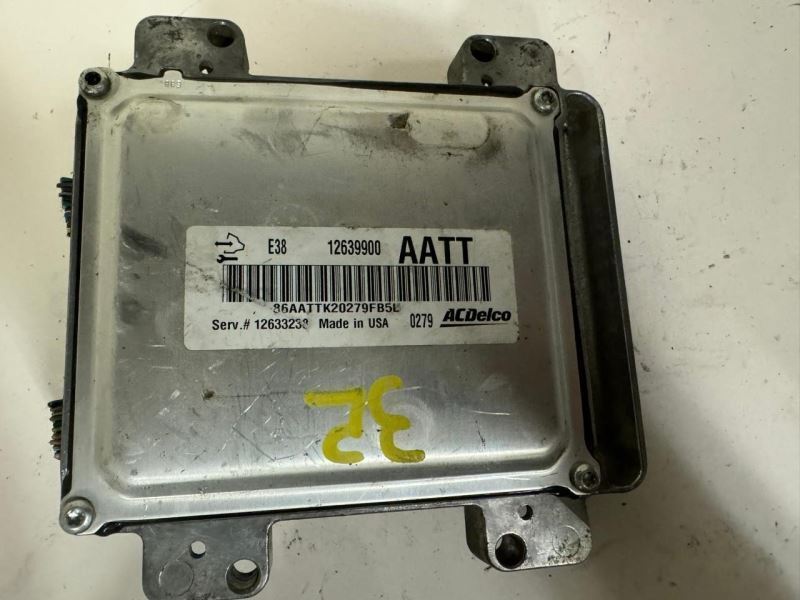 2011 YUKON Engine Control Module Computer ECU ECM PCM - 12639900; 12633238