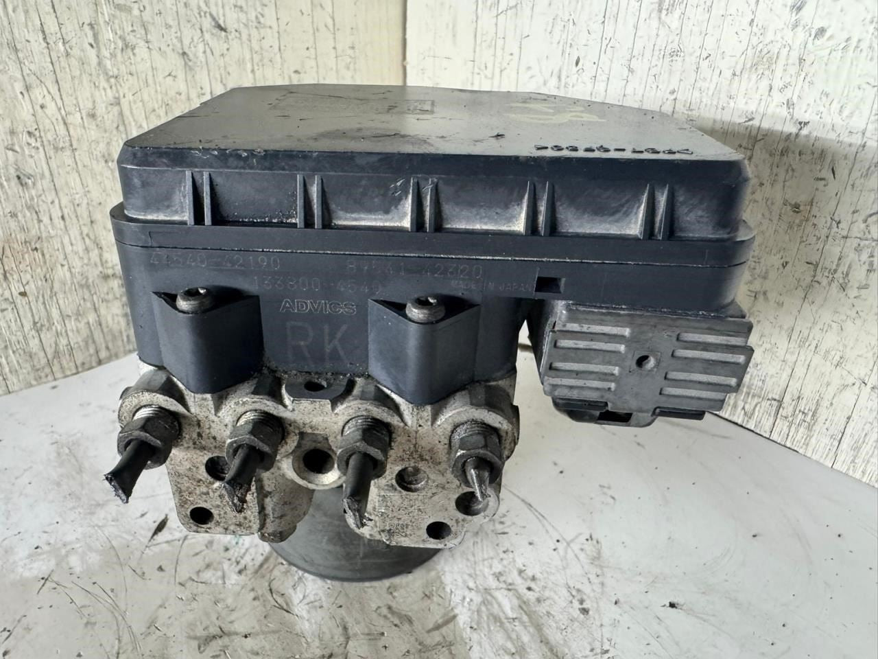 09-11 RAV4 ABS Pump Anti Lock Brake Module - 44540-42190; 89541-42320