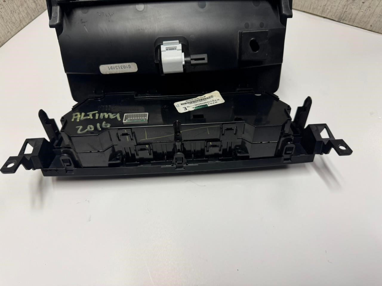 16-18 ALTIMA AC Heater Climate Control Module  - 275109HS0A