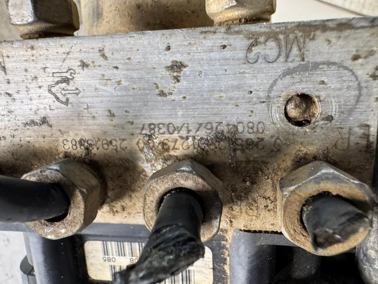 2002 TAHOE ABS Pump Anti Lock Brake Module - 25913883