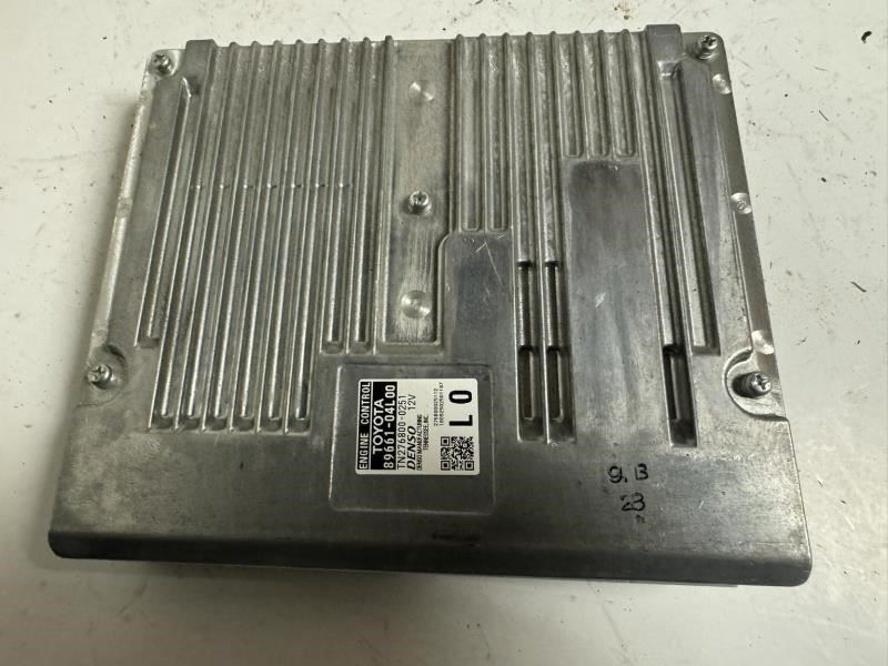 18-19 TACOMA Engine Control Module Computer ECU ECM PCM - 89661-04L00