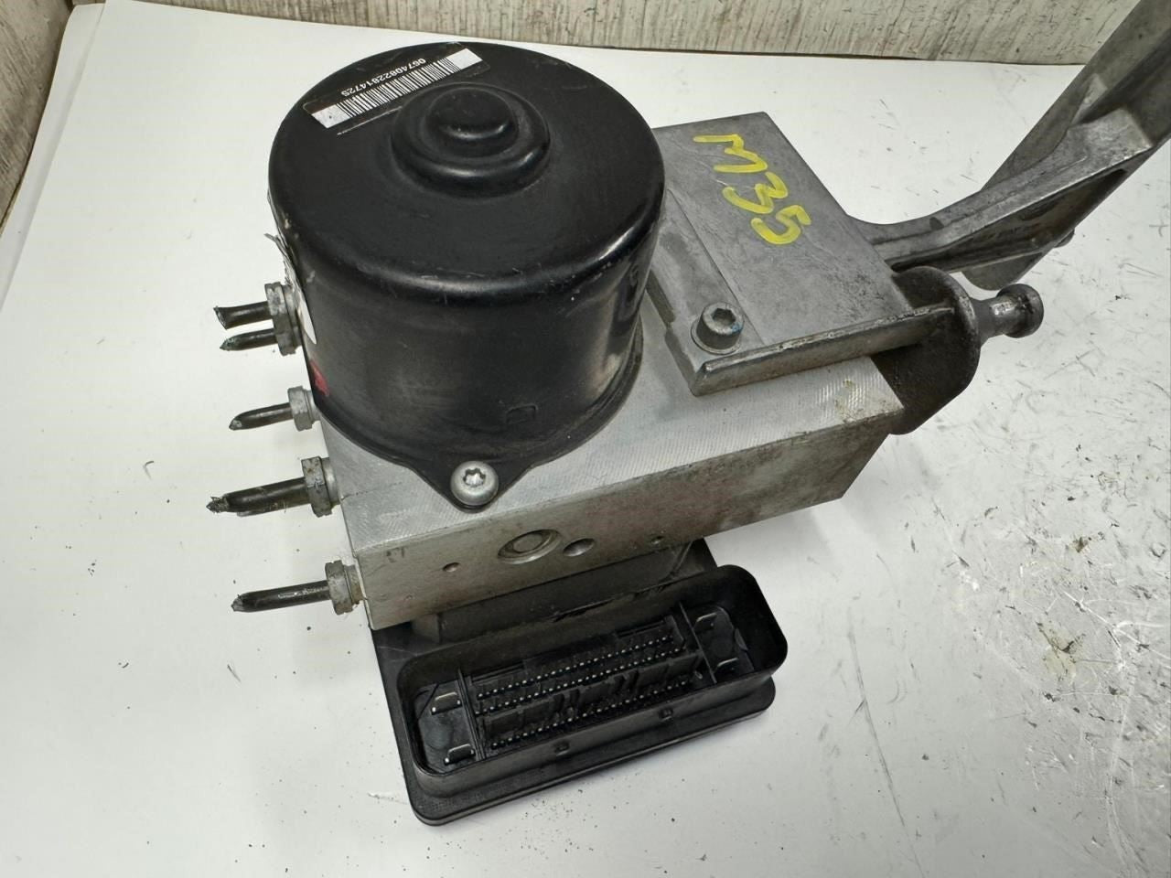 03-05 MERCEDES C240 ABS Pump Anti Lock Brake Module - A 209 545 14 32