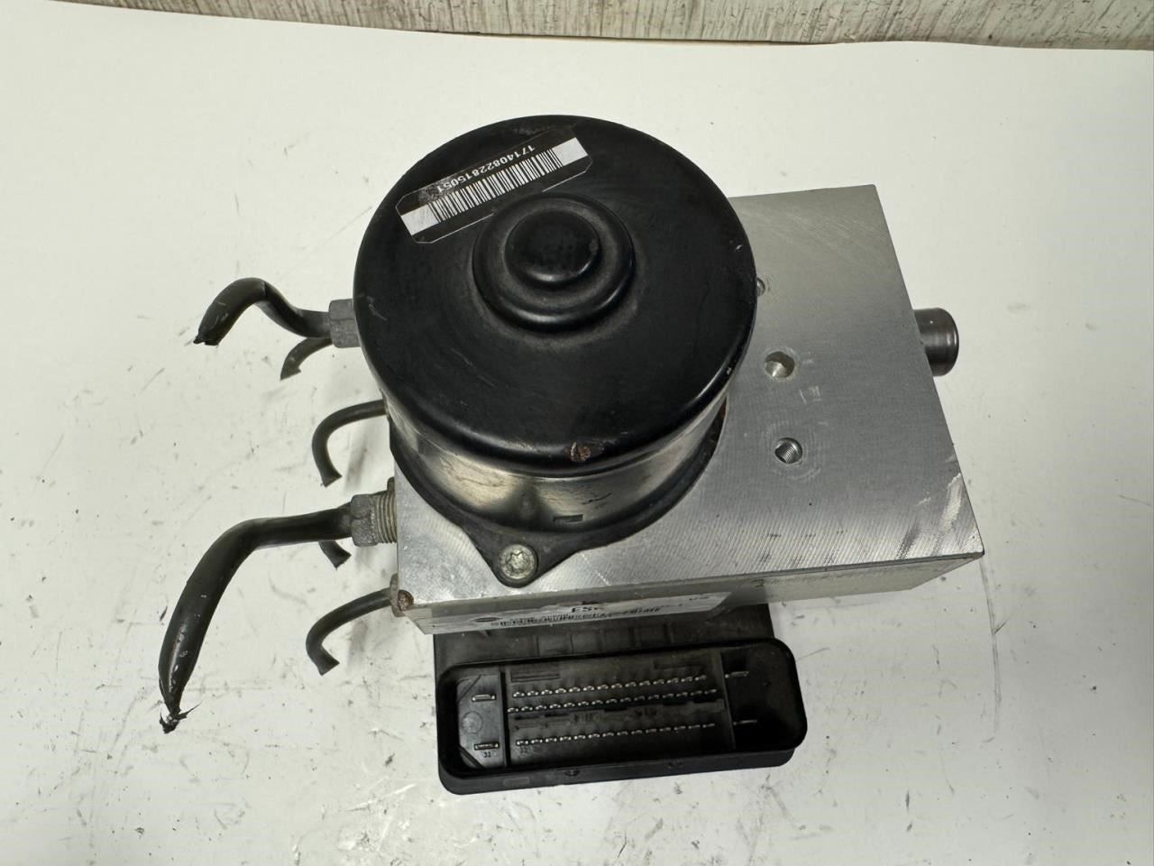04-05 INFINITI QX56 ABS Pump Anti Lock Brake Module - 47660 ZC000