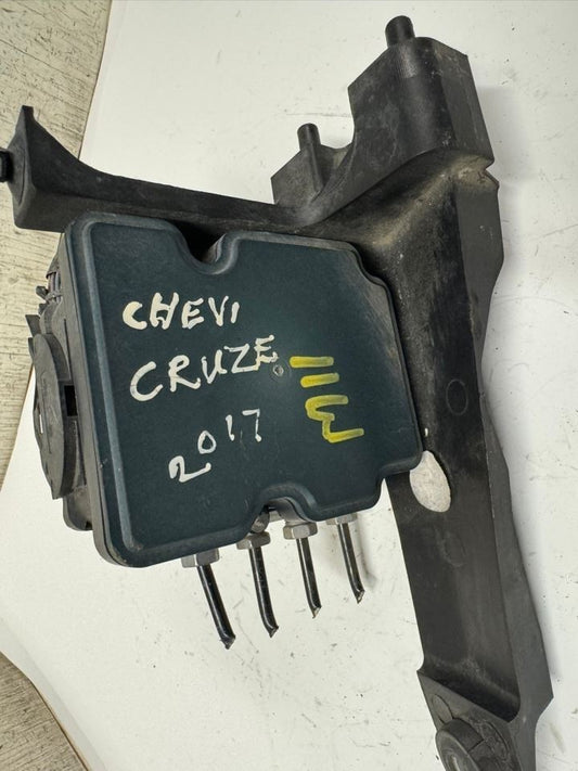 17 CRUZE ABS Pump Anti Lock Brake Module - 39064667