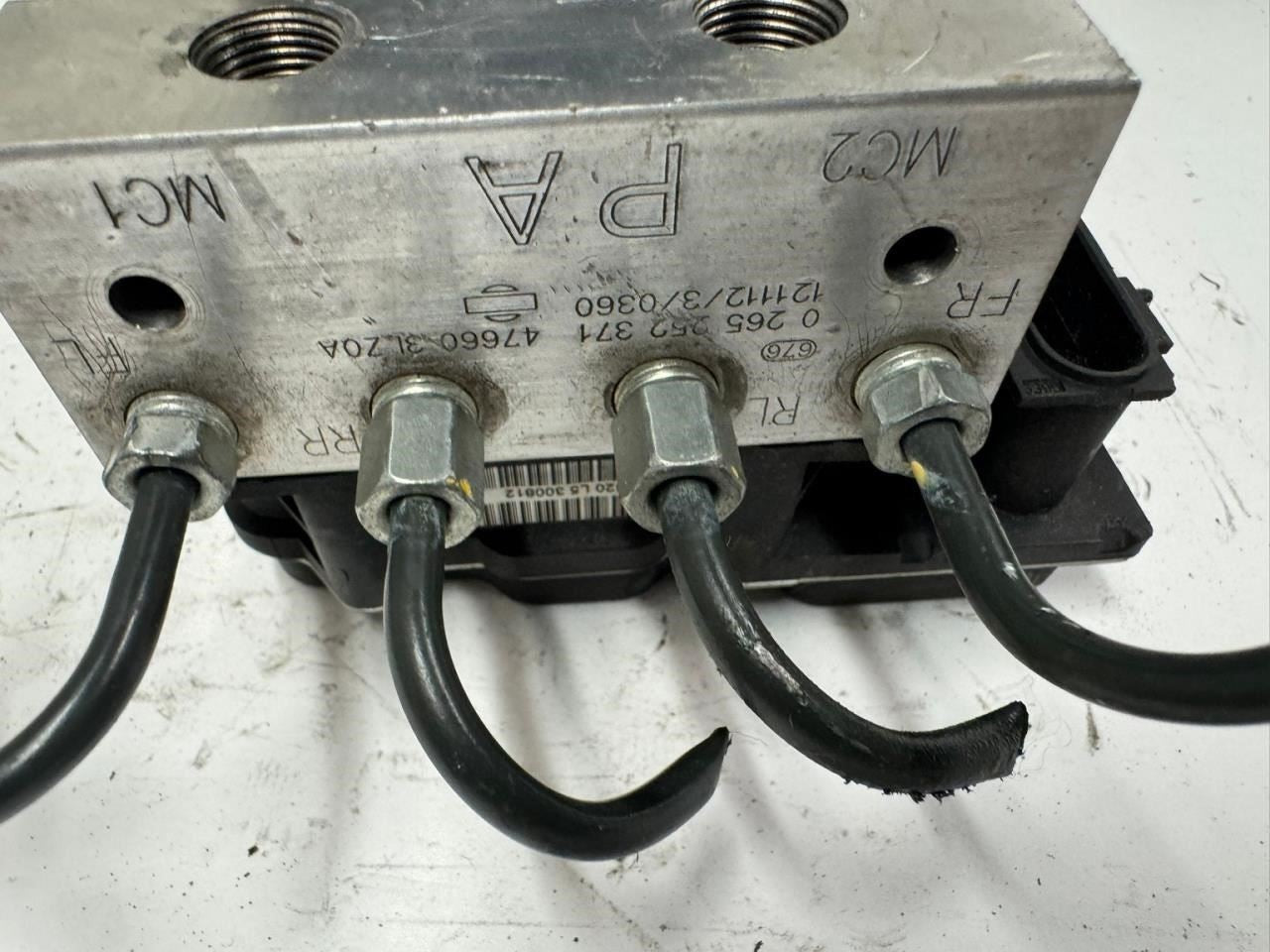 14-15 INFINITI Q60 ABS Pump Anti Lock Brake Module - 47660 3LZ0A