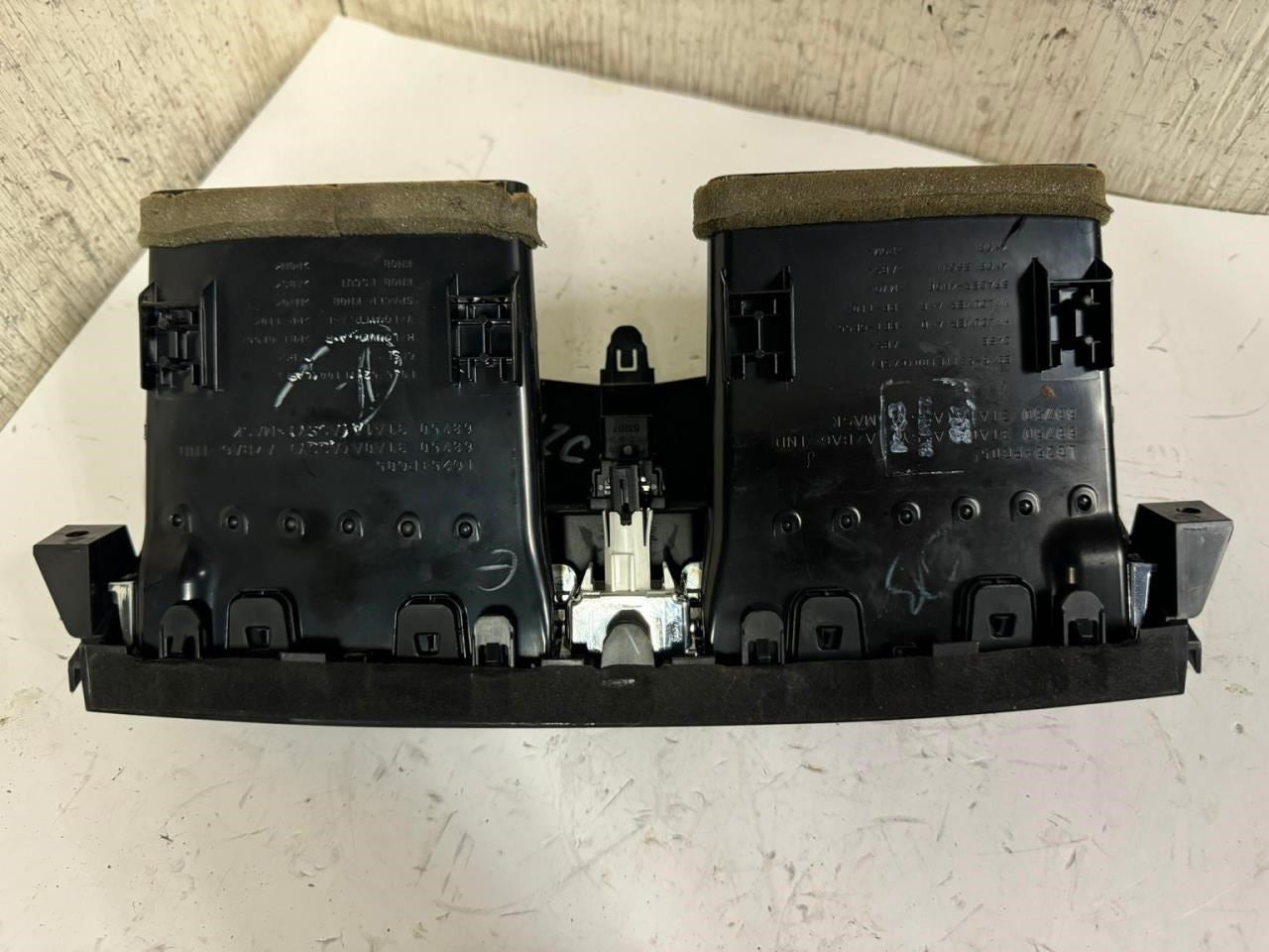 13 ALTIMA AC Heater Air Vent Trim Center Dashboard - 