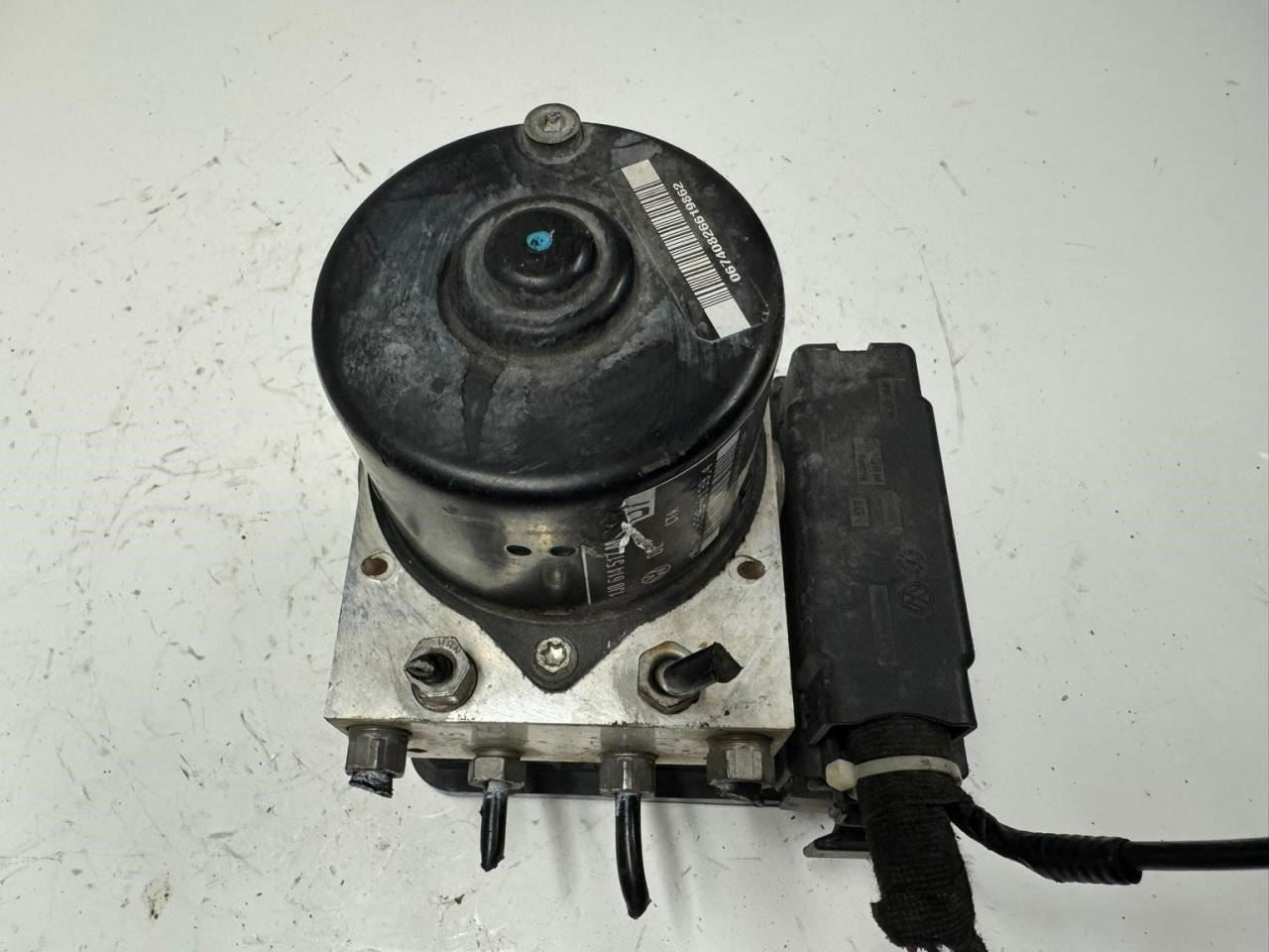 06-10 BEETLE ABS Pump Anti Lock Brake Module - 1J0 614 517 M