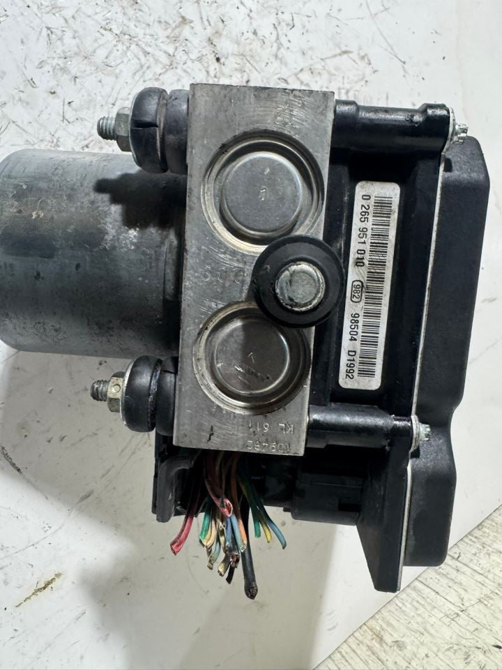 10-11 CAMARO ABS Pump Anti Lock Brake Module - 92240018