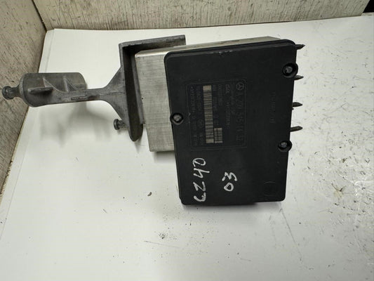 03-05 MERCEDES C240 ABS Pump Anti Lock Brake Module - A 209 545 14 32