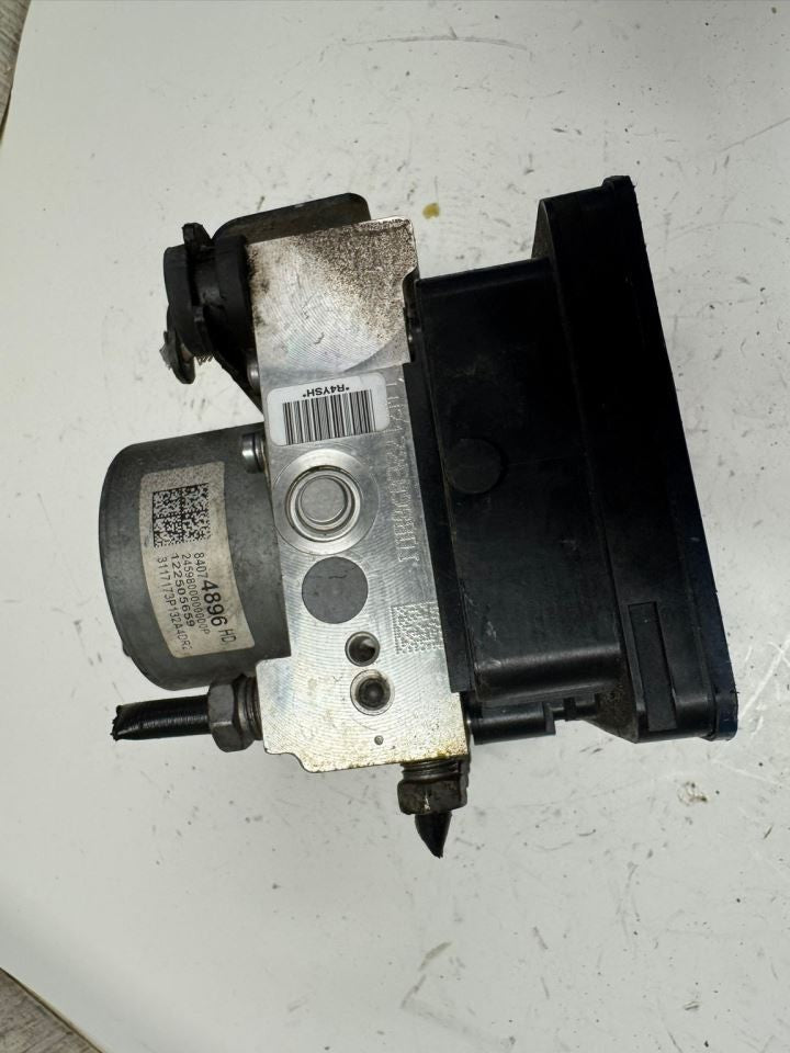 17 SILVERADO 2500 ABS Pump Anti Lock Brake Module - 84074973
