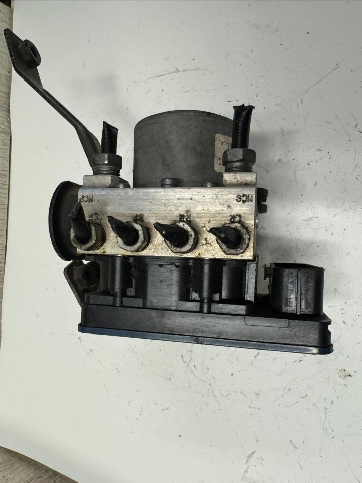 17 SILVERADO 2500 ABS Pump Anti Lock Brake Module - 84074973