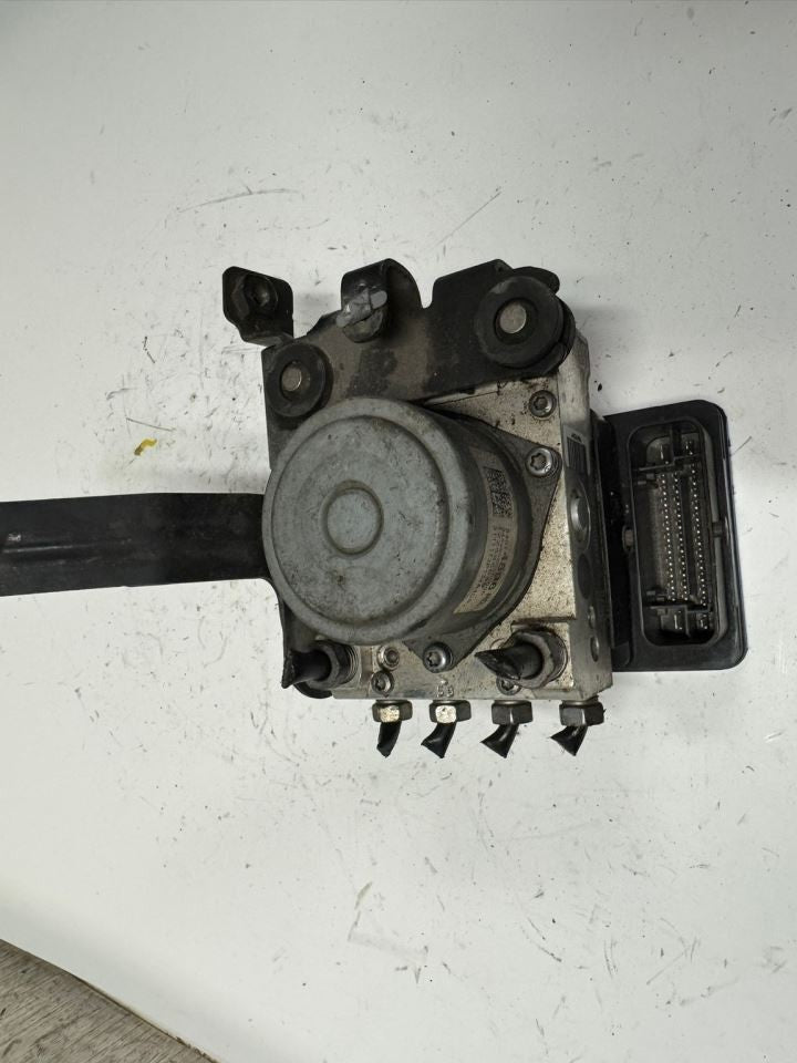 17 SILVERADO 2500 ABS Pump Anti Lock Brake Module - 84074973