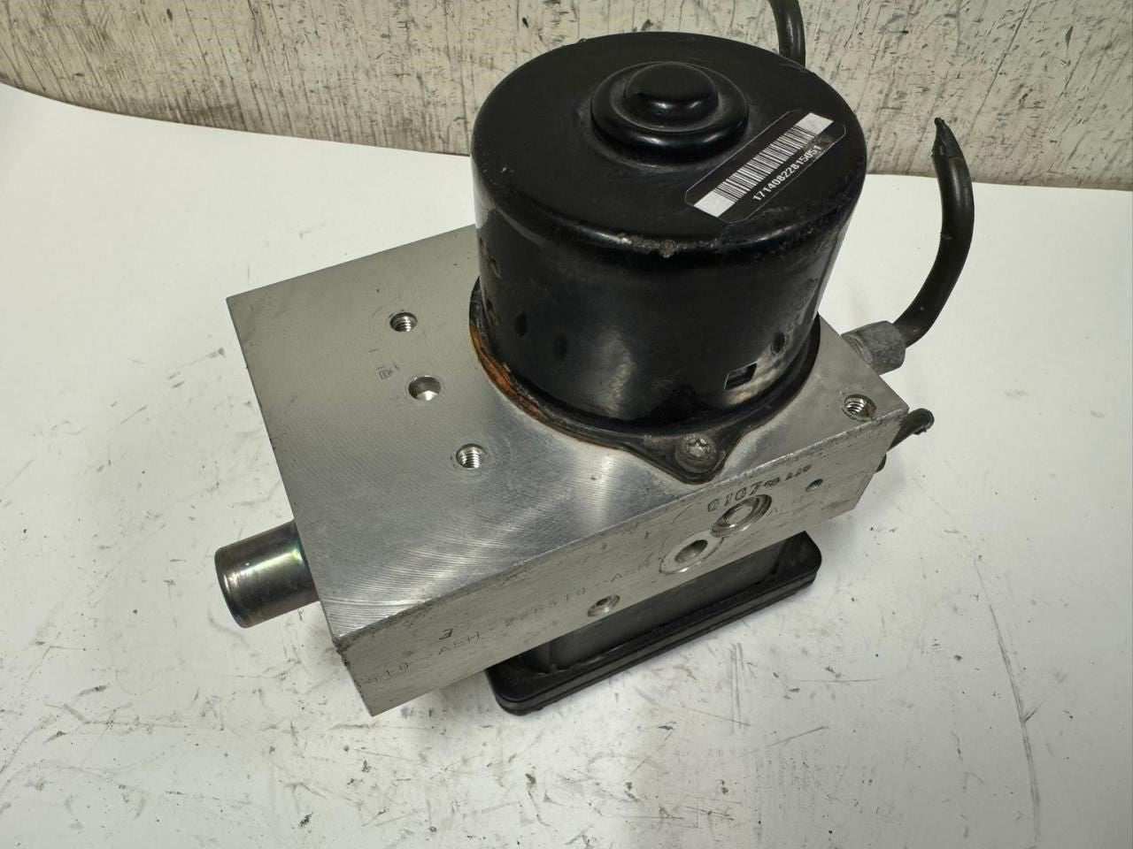 04-05 INFINITI QX56 ABS Pump Anti Lock Brake Module - 47660 ZC000