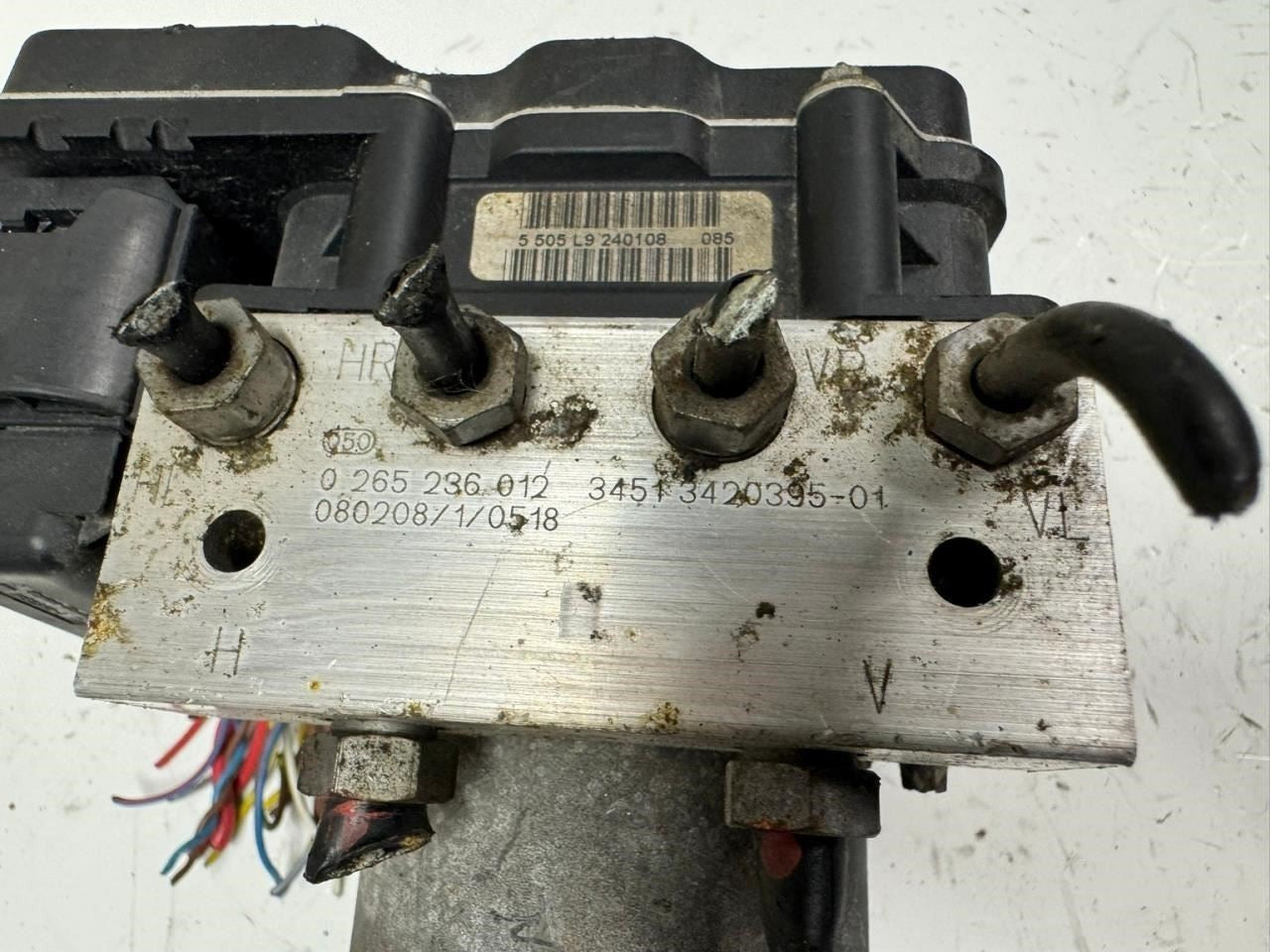 06-10 BMW X3 ABS Pump Anti Lock Brake Module - 3420395
