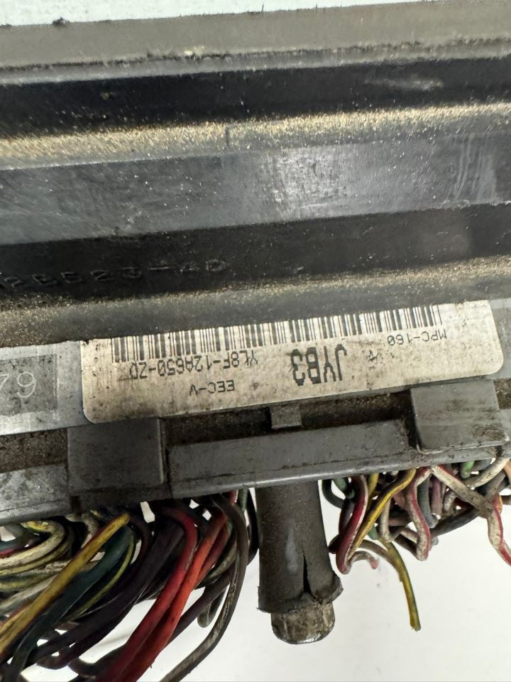 01 ESCAPE Engine Control Module Computer ECU ECM PCM - YL8F-12A650-ZD