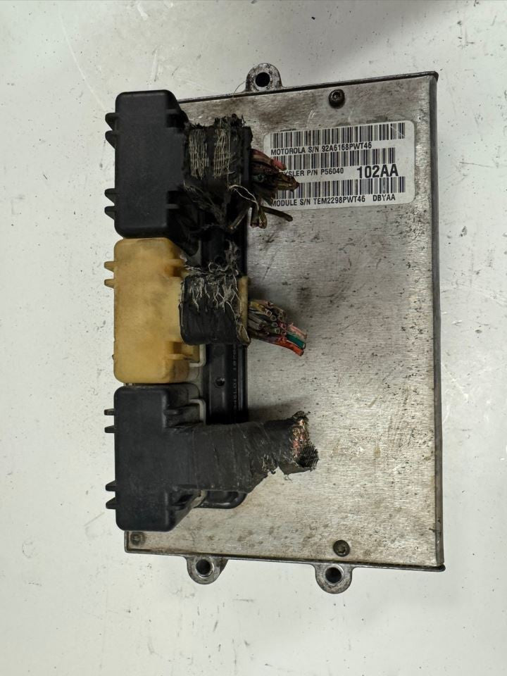 99 DURANGO Engine Control Module Computer ECU ECM PCM - P56040102AA