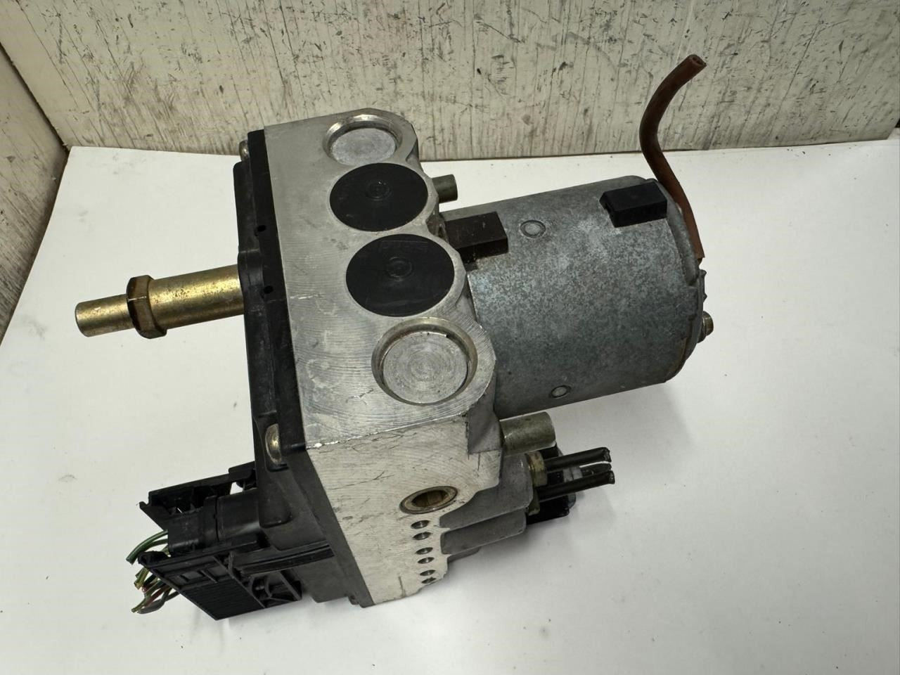 1996 E320 ABS Pump Anti Lock Brake Module - 0 265 217 007